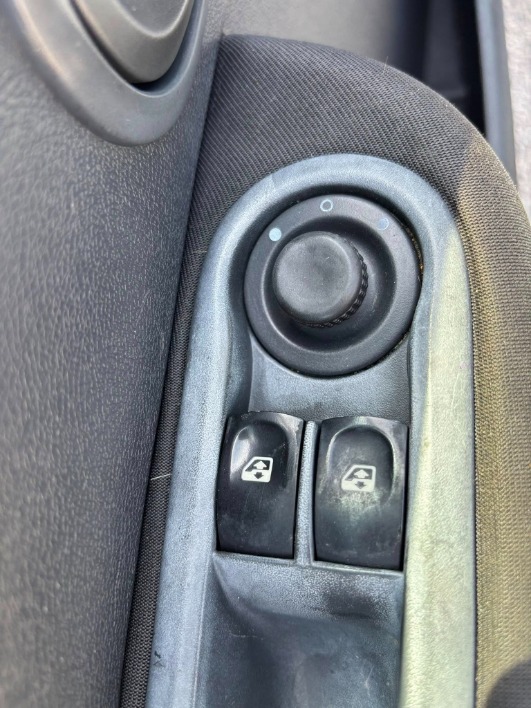 Renault Clio 3° Serie - immagine 13