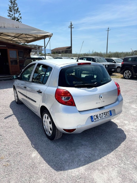 Renault Clio 3° Serie - immagine 8