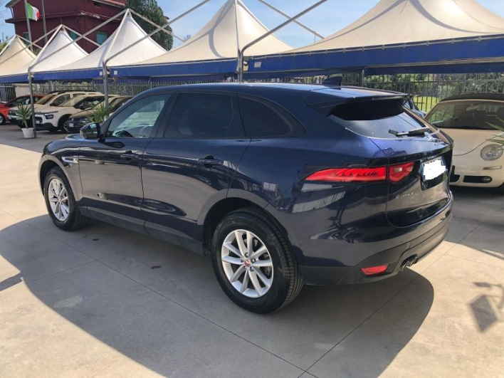 Jaguar F-Pace 2.0D 180CV AWD Aut. Portfolio 2017 - immagine 3