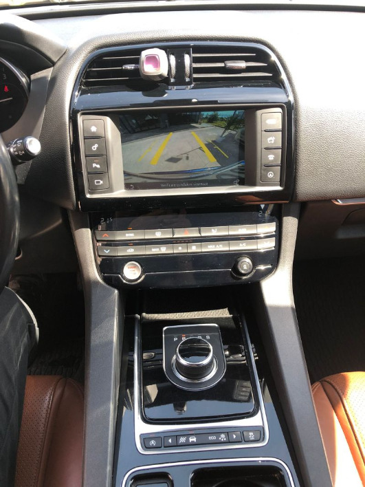 Jaguar F-Pace 2.0D 180CV AWD Aut. Portfolio 2017 - immagine 8