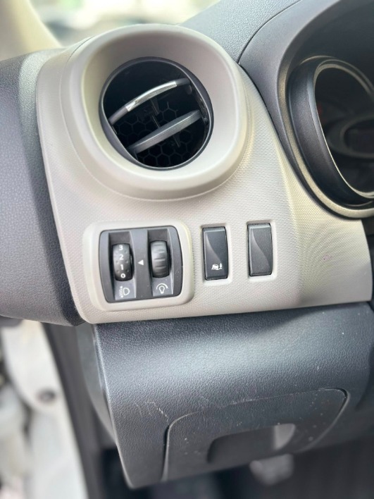 Renault Trafic L1 H1 ( 3 Posti ) - immagine 15