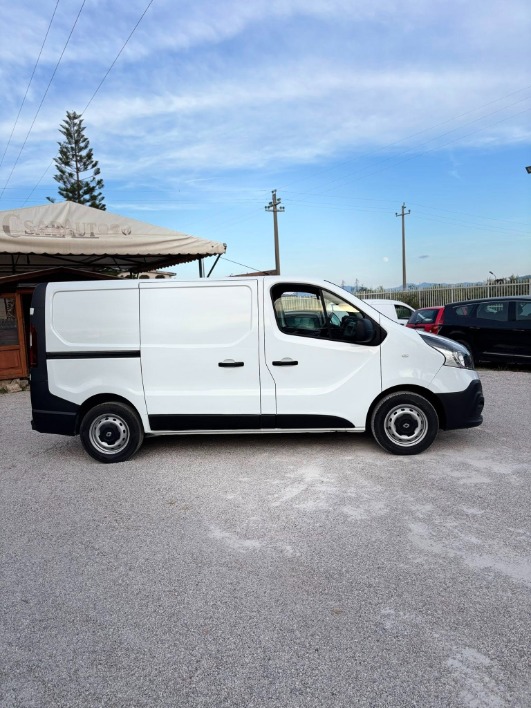 Renault Trafic L1 H1 ( 3 Posti ) - immagine 5