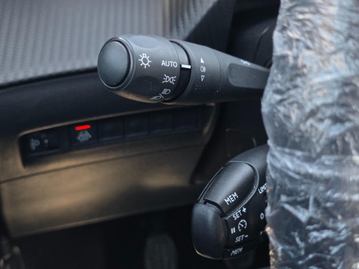PEUGEOT 208 1.5 102CV 24MESI DI GARANZIA - 2022 - immagine 15