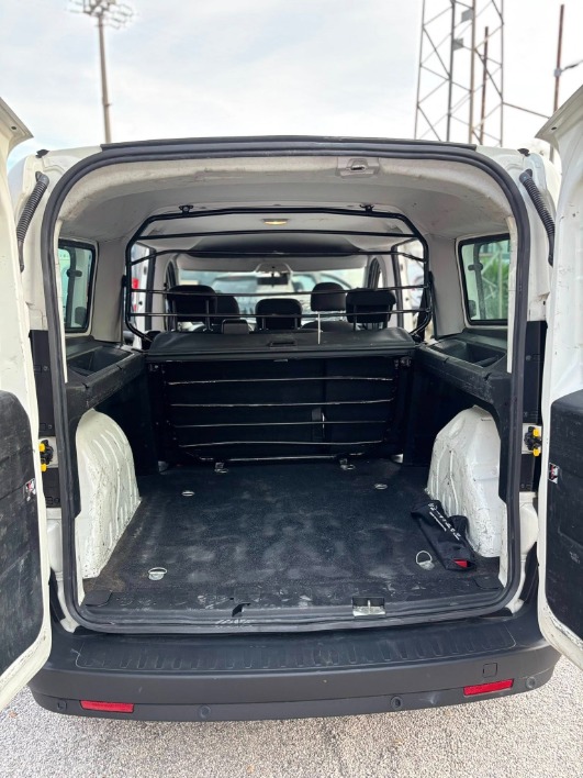 Fiat Doblò MAXI ( AUTOCARRO 5Posti ) - immagine 13