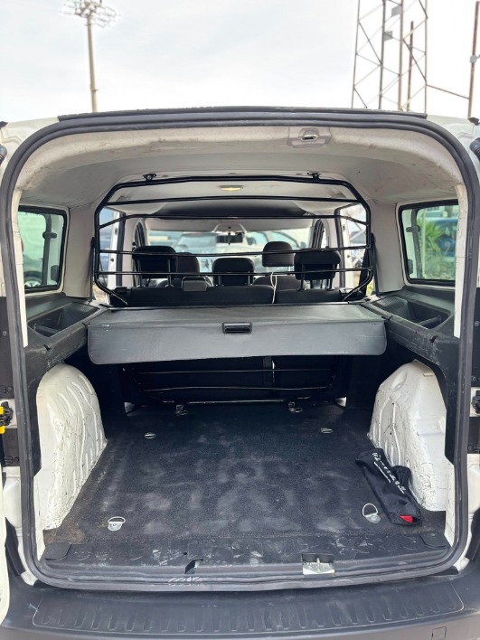 Fiat Doblò MAXI ( AUTOCARRO 5Posti ) - immagine 14