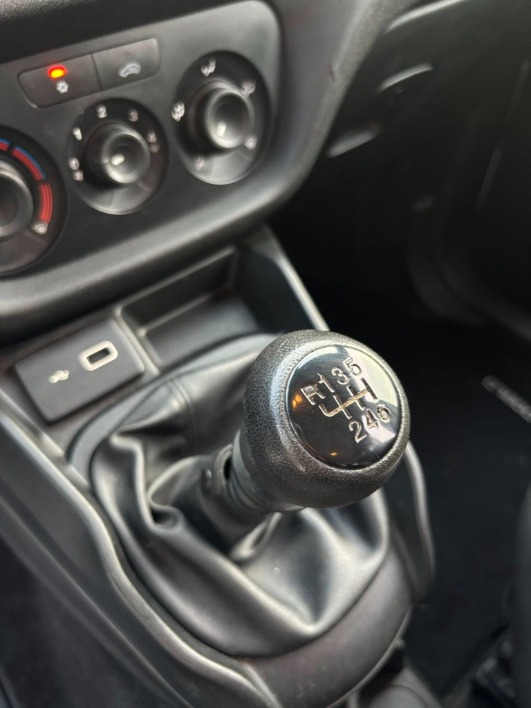 Fiat Doblò MAXI ( AUTOCARRO 5Posti ) - immagine 25