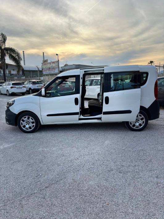 Fiat Doblò MAXI ( AUTOCARRO 5Posti ) - immagine 6