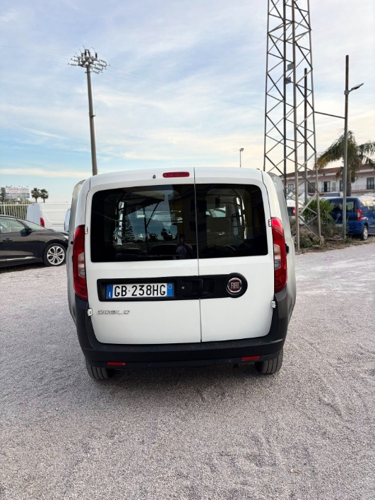 Fiat Doblò MAXI ( AUTOCARRO 5Posti ) - immagine 9