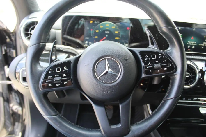 Mercedes-Benz 180 A d Automatic Executive - immagine 4