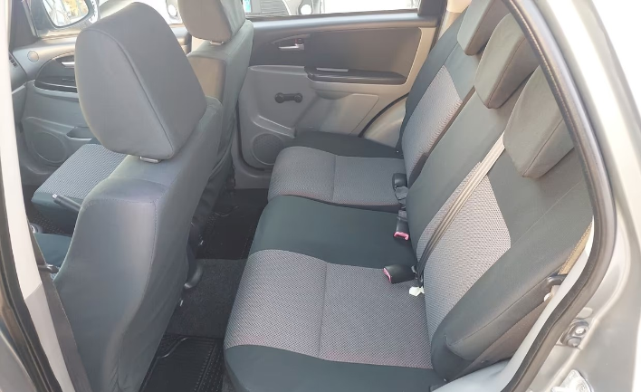 Suzuki SX4 1.6 DDiS 16V Urban Line 90CV PERFETTA - immagine 8