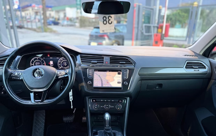 Volkswagen Tiguan 2.0 TDI DSG 4MOTION Style BMT - immagine 7