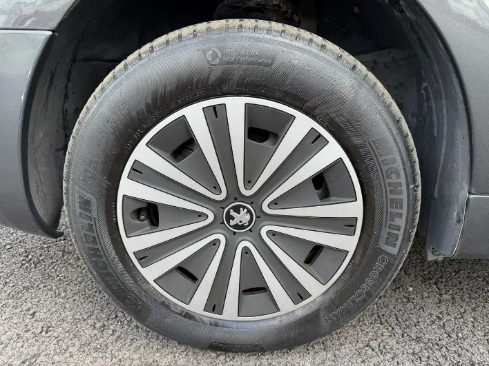 Peugeot Partner Partner Tepee 1.6 bluehdi Active 100cv - immagine 1