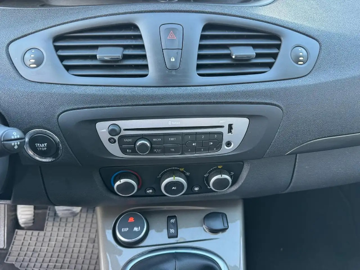 Renault Scenic Scenic X-Mod Cross 1.5 dci Energy s - immagine 3