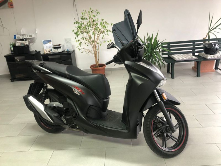 Honda SH 350 Sport 2023 - immagine 5