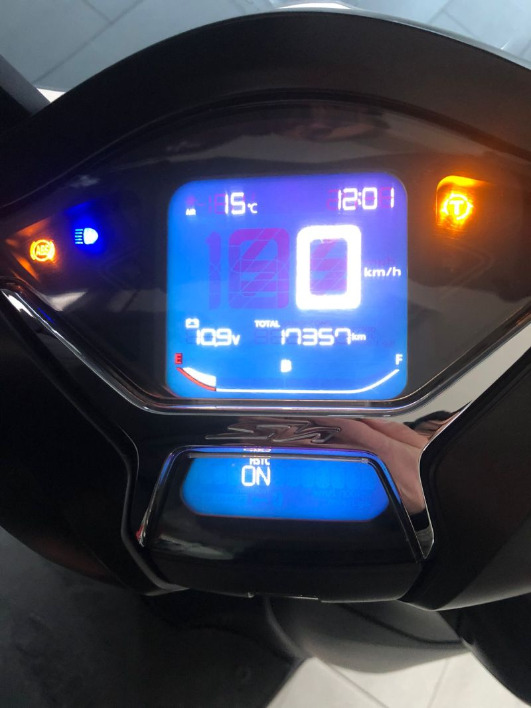 Honda SH 350 Sport 2023 - immagine 8