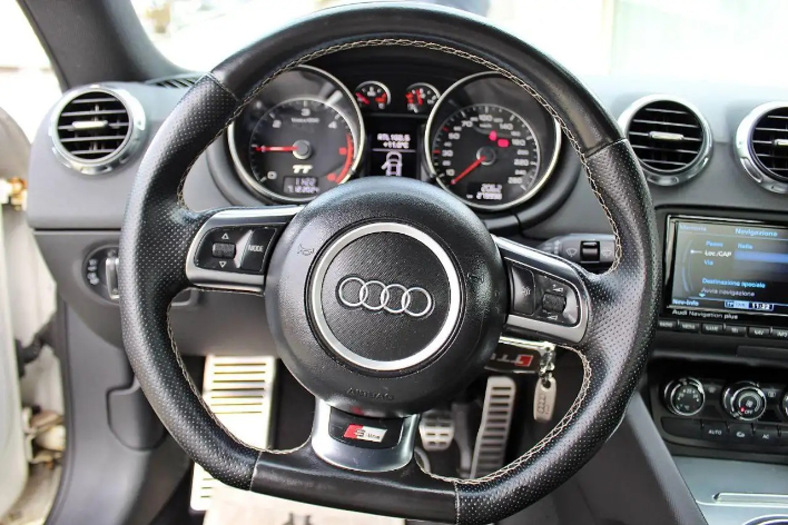 Audi TT Coupe 2.0 tdi Advanced Plus quattro S-Line - immagine 2