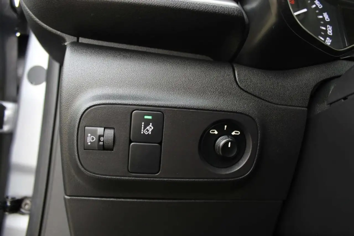 Citroen C3 BlueHDi 100 S&S Feel Pack - immagine 4