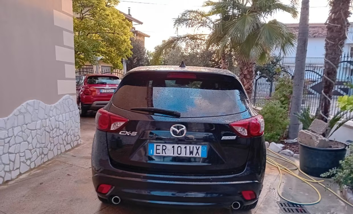 Mazda CX-5 2.2L Skyactiv-D 150CV 2WD Evolve - immagine 1