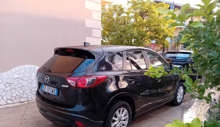 Mazda CX-5 2.2L Skyactiv-D 150CV 2WD Evolve - immagine 4