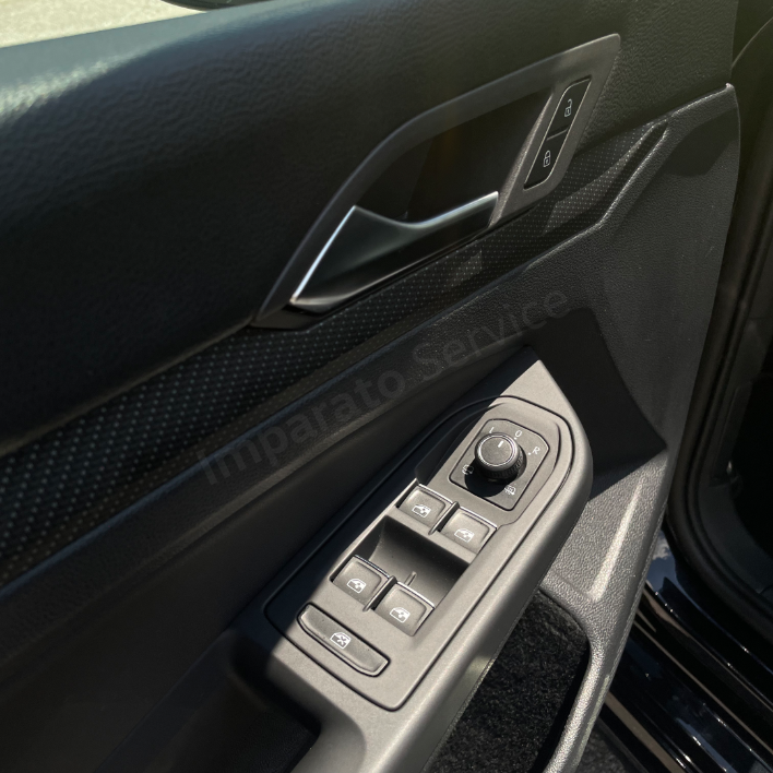 VolkswagenGolf R 2.0 TSI DSG 4MOTION 235KW/320CV - immagine 13