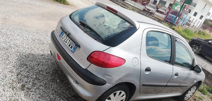 Peugeot 206 1.1 5p. XR - immagine 1