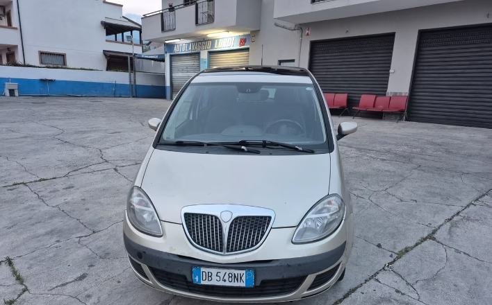 Lancia MUSA 1.4 16V Platino Plus - immagine 9