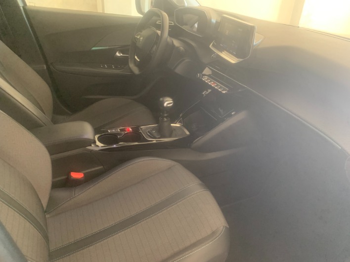 "Disponibile" Peugeot 2008 1.5 hdi 110cv Allure Pack - immagine 20