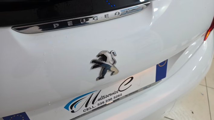Peugeot 208 BlueHDi 75 5 porte Allure - immagine 10