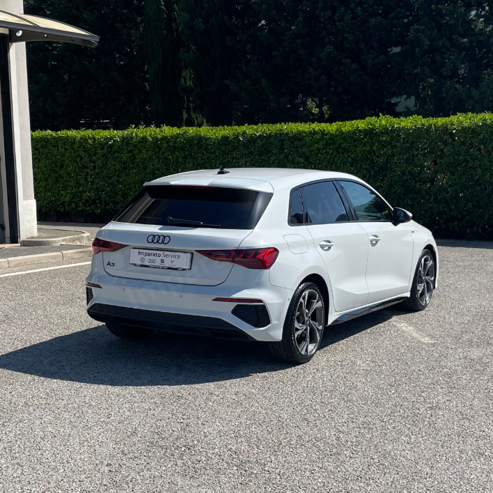 Audi A3 Sportback (35) 2.0 TDI S tronic 110KW/150CV - immagine 4