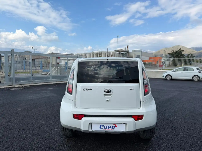 Kia Soul Soul 1.6 crdi 16v vgt Cool - immagine 10