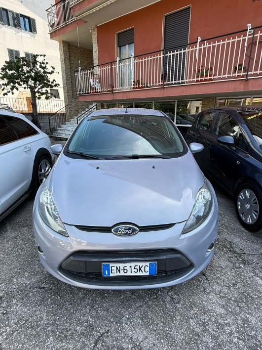 ford fiesta 1.4 tdci 2012 - immagine 1