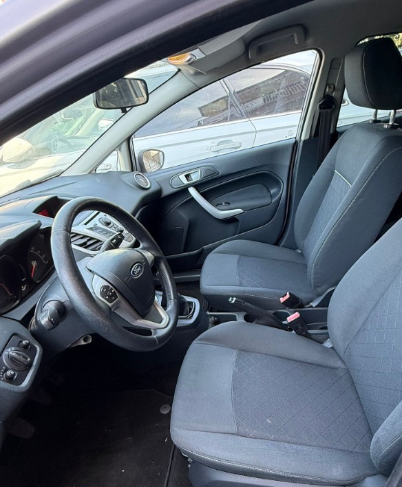 ford fiesta 1.4 tdci 2012 - immagine 2