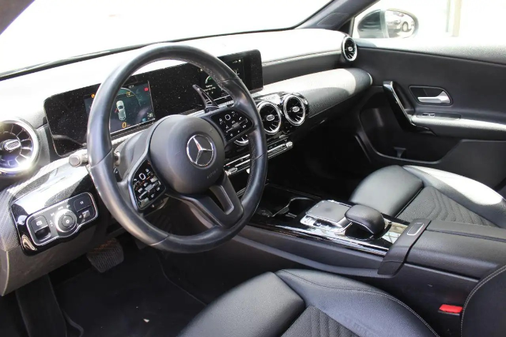 Mercedes-Benz 180 A d Automatic Executive - immagine 6