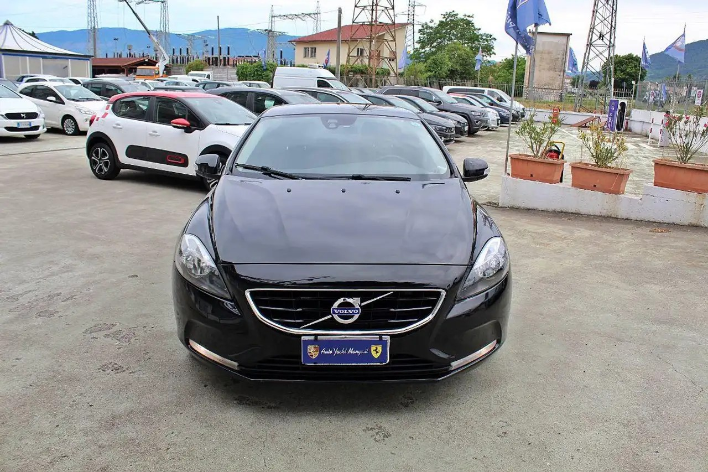 Volvo V40 D2 R-design Kinetic - immagine 12