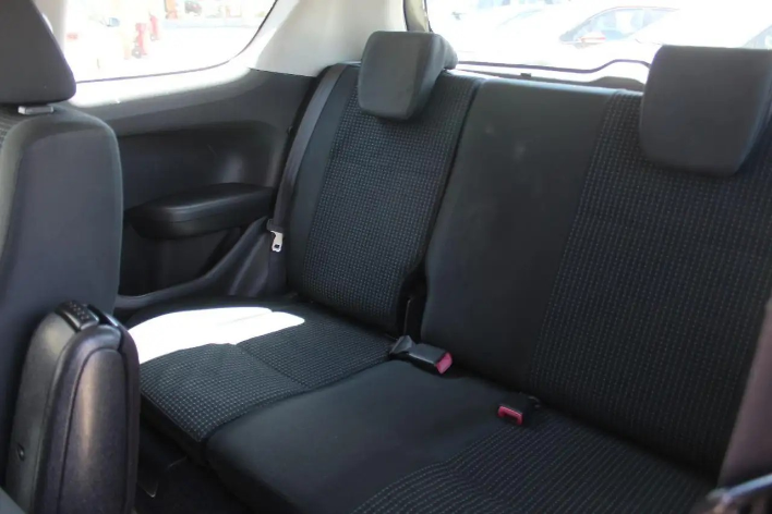 Suzuki Swift 1.3 DDiS 3p. GL - immagine 5