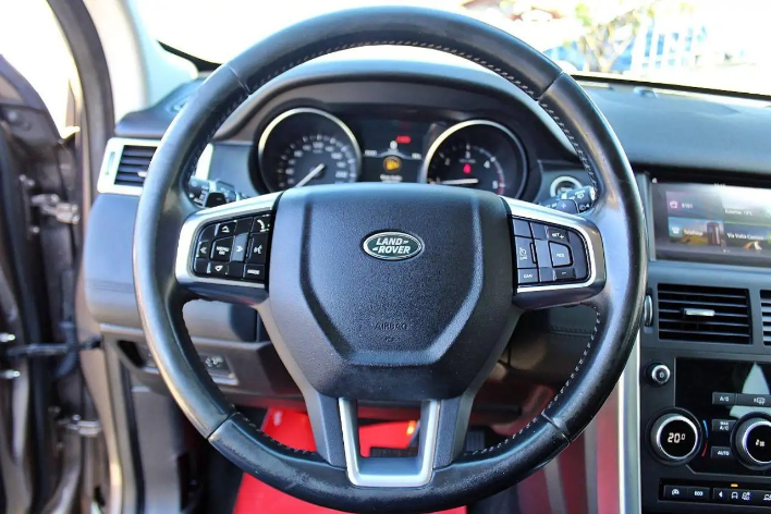 Land Rover Discovery Sport 2.0 TD4 150 CV HSE - immagine 6