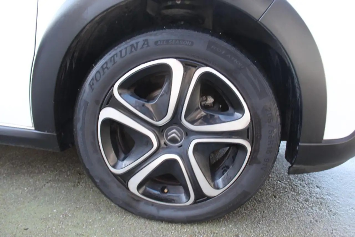 Citroen C3 PureTech 83 S&S Shine Pack - immagine 11