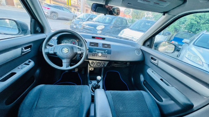 Suzuki Swift 1.3 DDIS 2006 - immagine 2
