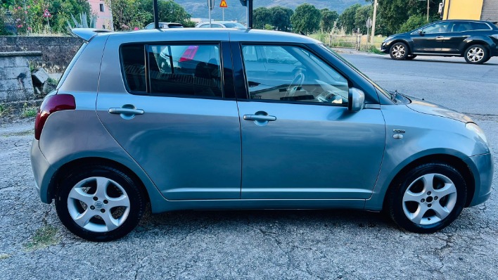 Suzuki Swift 1.3 DDIS 2006 - immagine 5