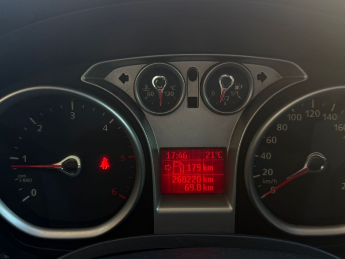Ford Focus 1.6 tdci 2008 - immagine 6