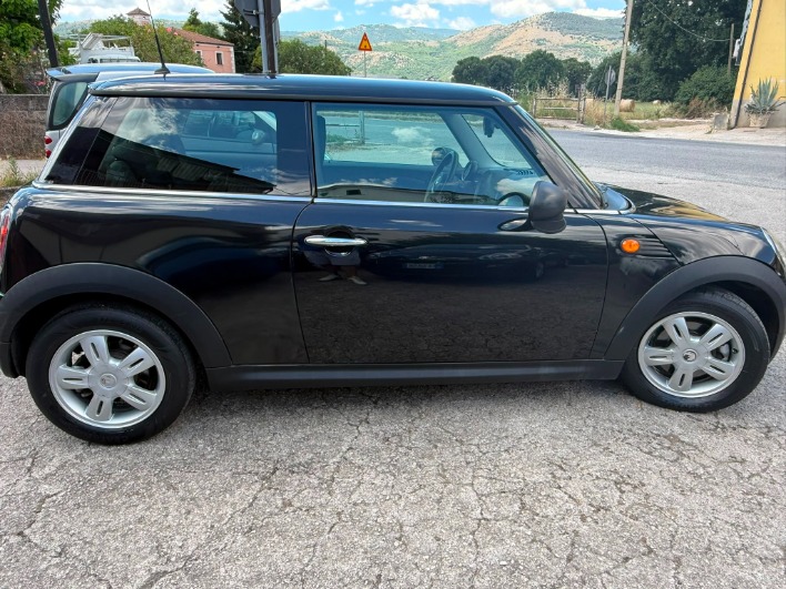 Mini One 1.4 95cv - immagine 2