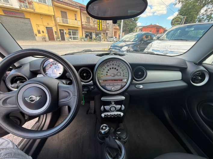 Mini One 1.4 95cv - immagine 4