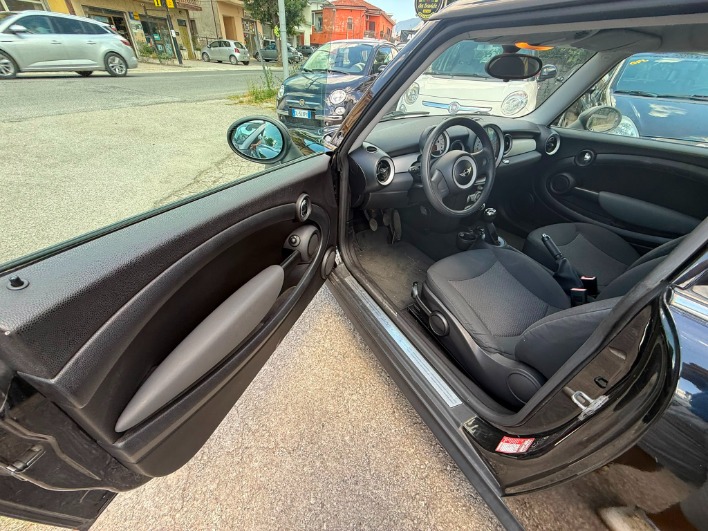 Mini One 1.4 95cv - immagine 6