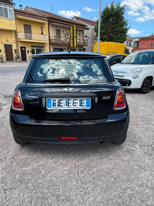 Mini One 1.4 95cv - immagine 8