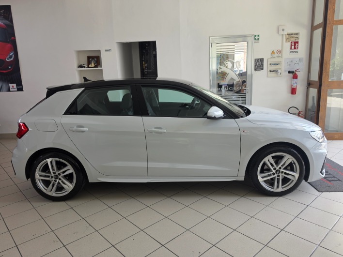 A1 30 Tfsi s-tronic - immagine 1