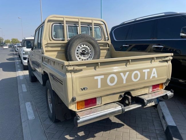 Toyota Land Cruiser CRJ 79 - immagine 6