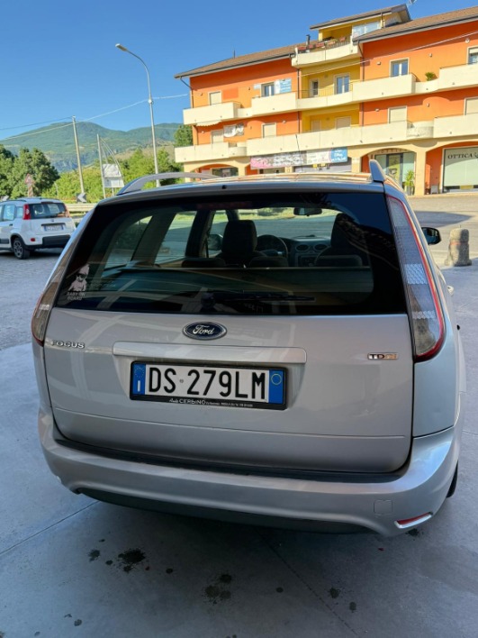 Ford Focus 1.6 tdci 2008 - immagine 4