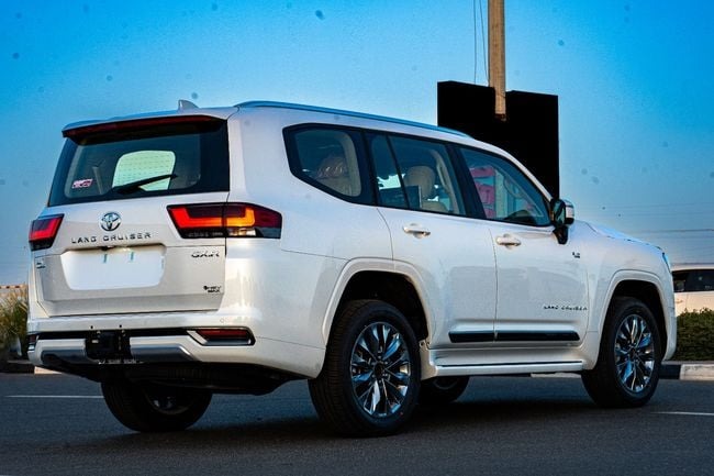 Toyota Land Cruiser 300 Hybrid - immagine 8