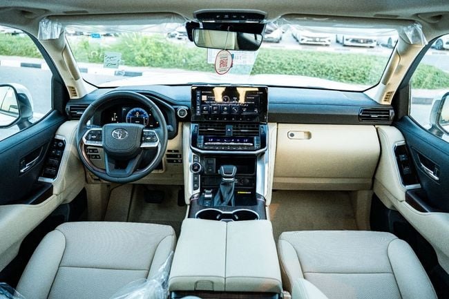 Toyota Land Cruiser 300 Hybrid - immagine 2