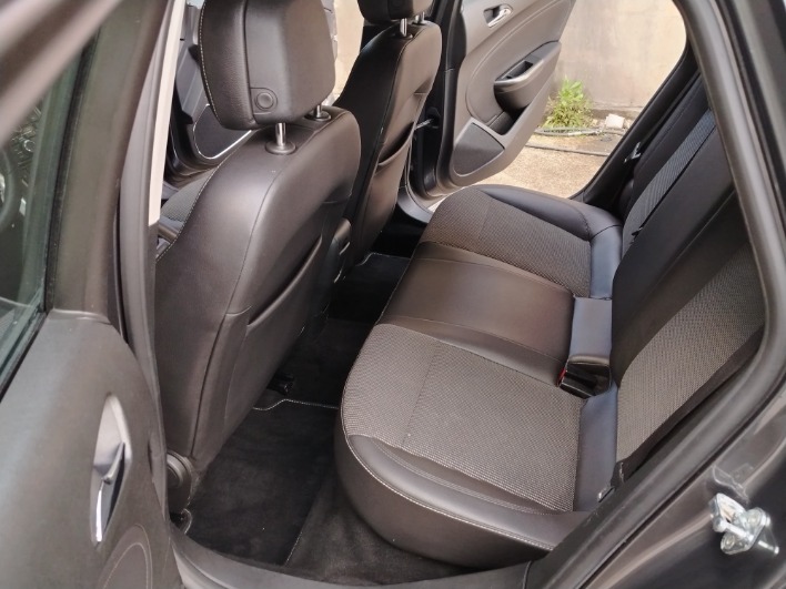 Opel Astra 1.7 cdti 125 cv - immagine 9